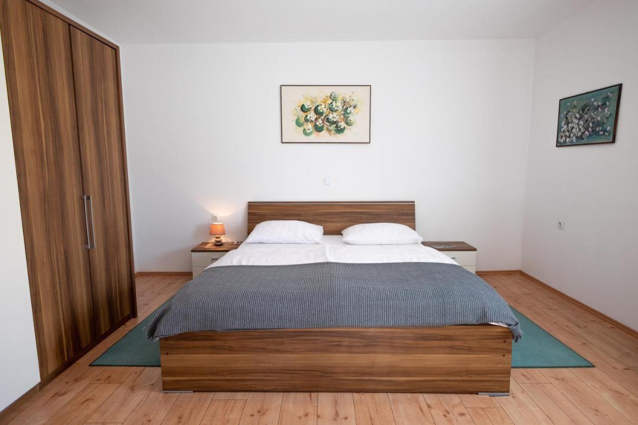 Apartmani Suzana Klenovica Kültér fotó