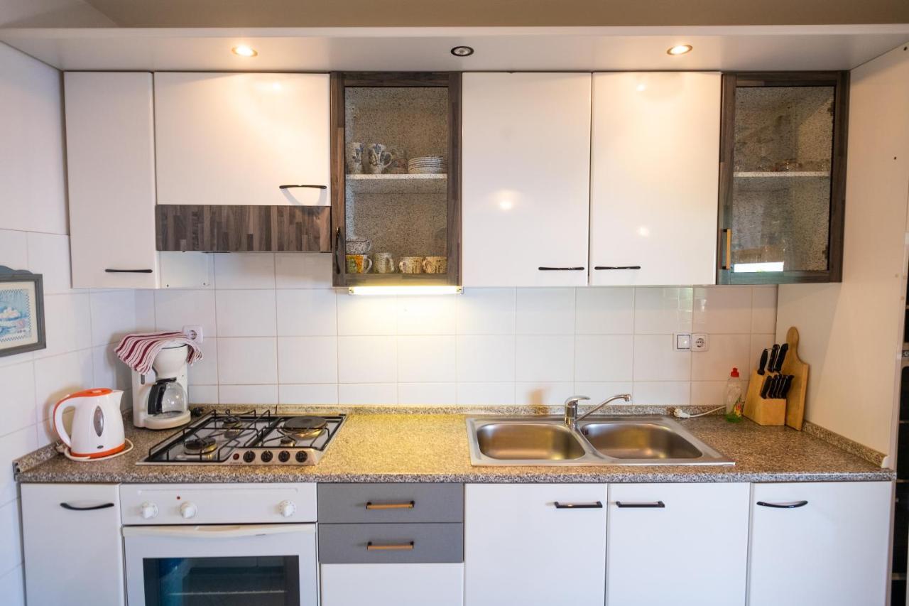 Apartmani Suzana Klenovica Kültér fotó
