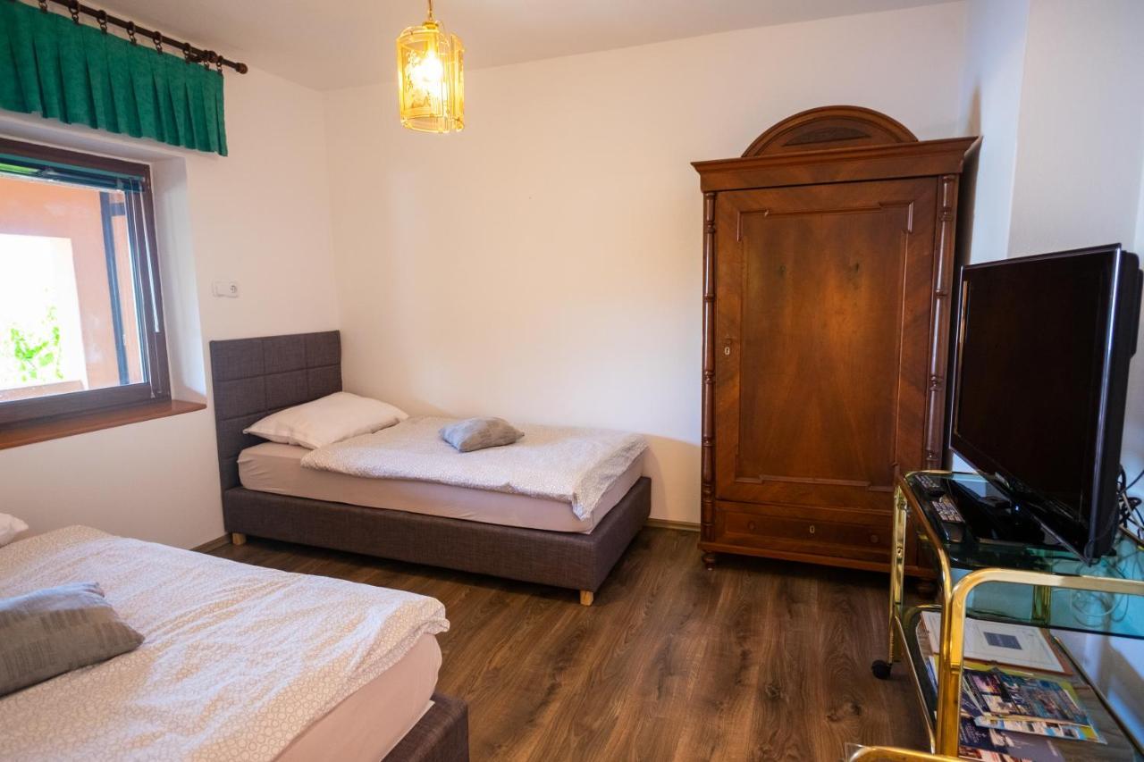 Apartmani Suzana Klenovica Kültér fotó